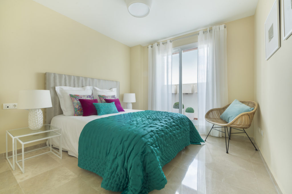 TWO BEDROOM APARTMENT IN ALCAIDESA GOLF - mibgroup.es
