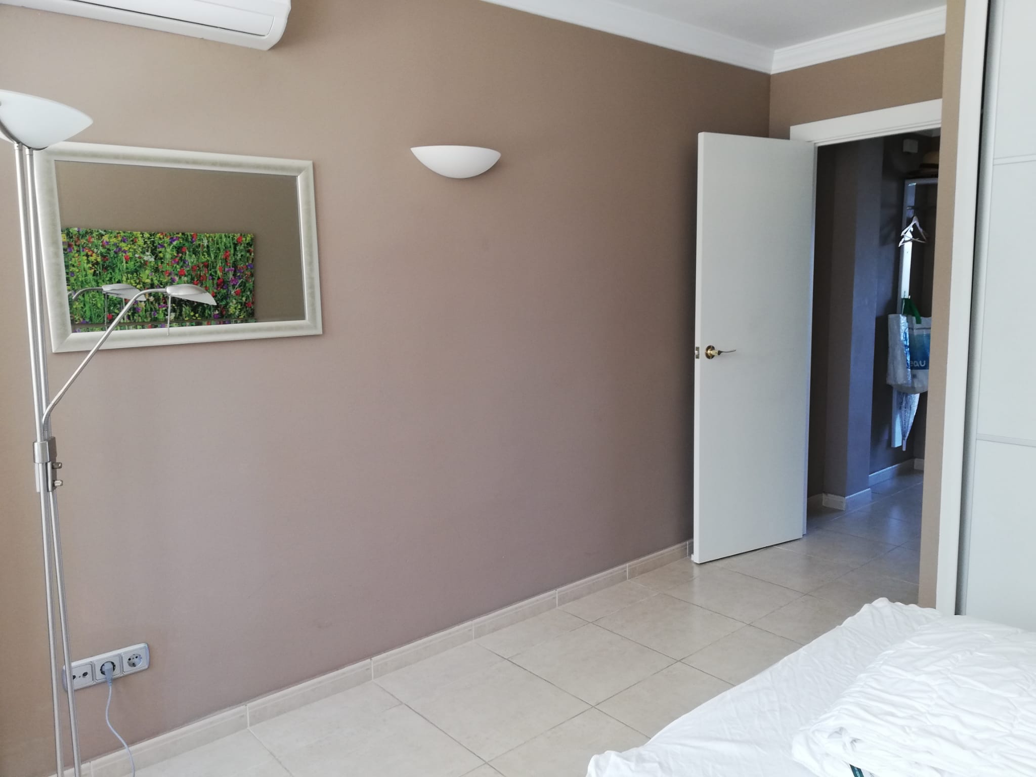 One bedroom apartment in Estepona port with sea view - mibgroup.es