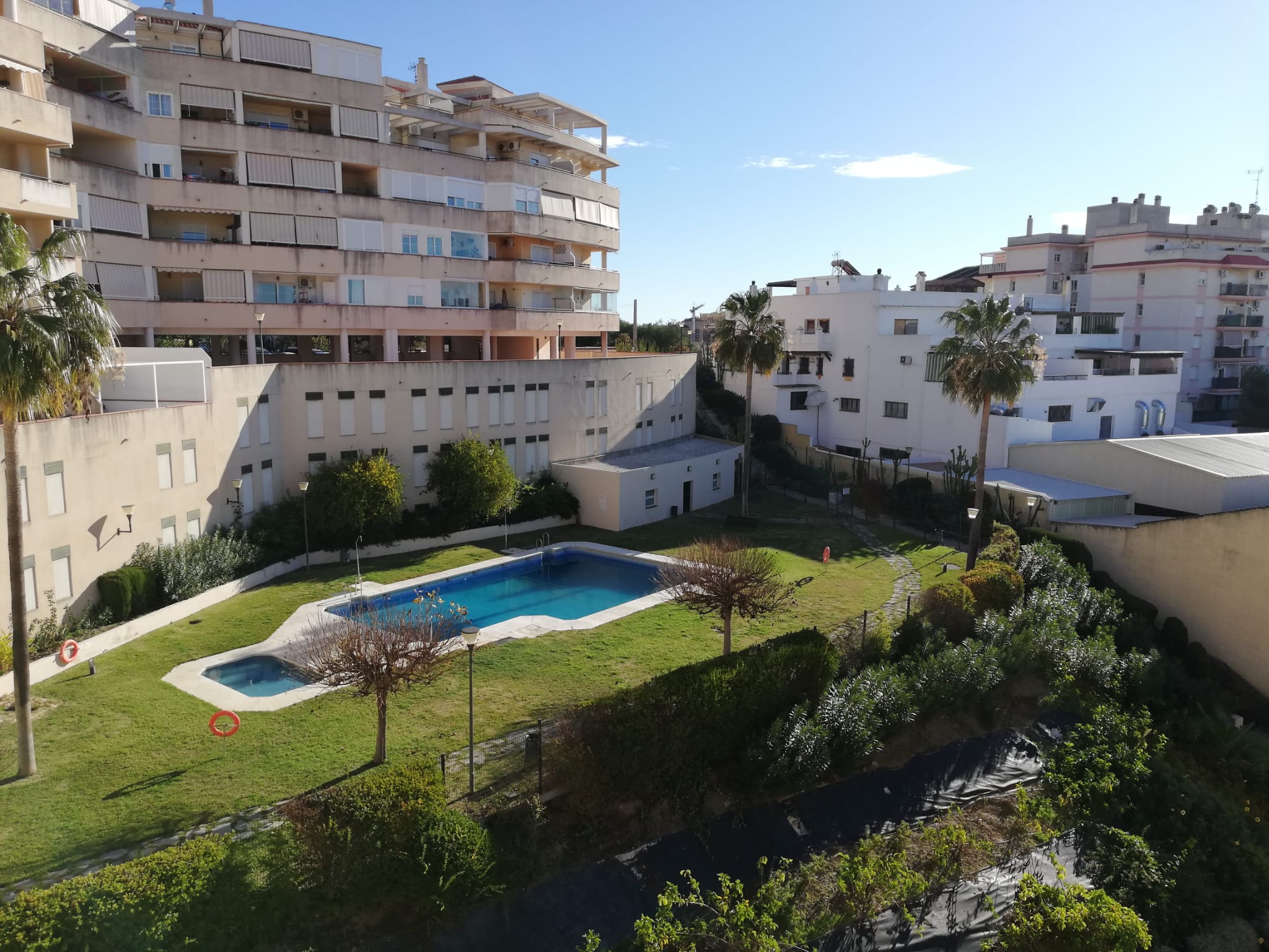 3 спальный пентхаус с видами на море в центре Эстепоны - mibgroup.es