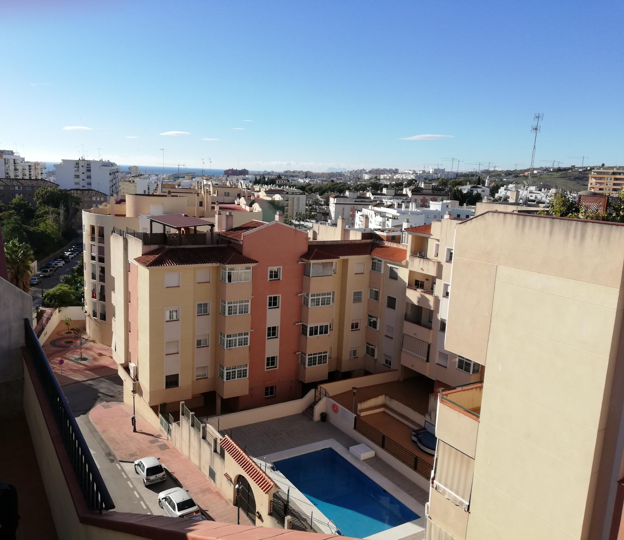 3 спальный пентхаус с видами на море в центре Эстепоны - mibgroup.es