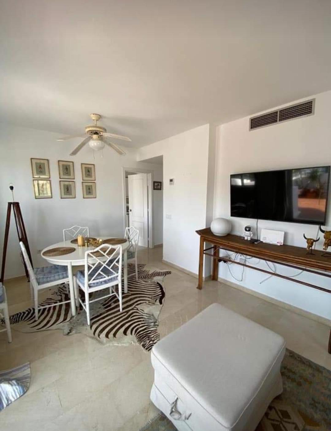 Ático de 1 habitación en Estepona golf con vista al mar - mibgroup.es