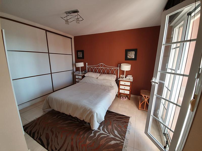 Apartamento de 2 dormitorios en alquiler en la Duquesa con vista al mar - mibgroup.es