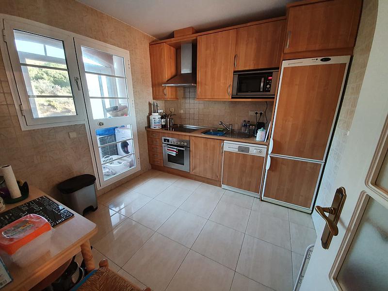 Apartamento de 2 dormitorios en alquiler en la Duquesa con vista al mar - mibgroup.es