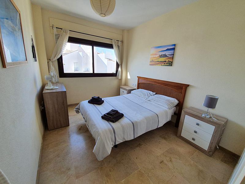 2 Bedrooms Apartment for rent in La Duquesa - mibgroup.es
