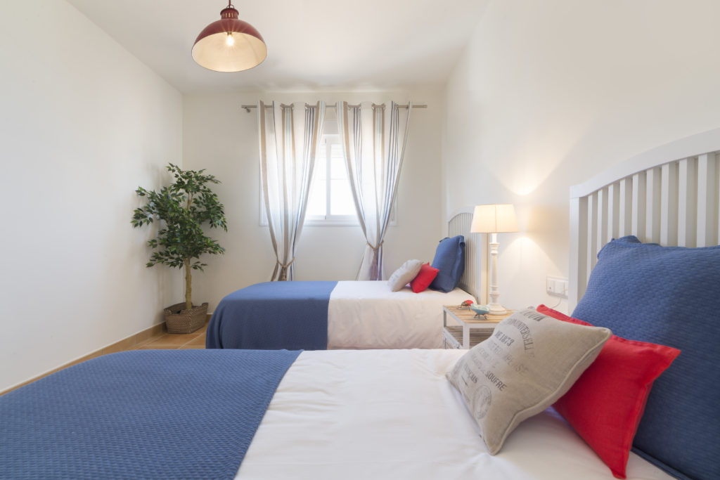 Apartamento de tres dormitorios en Alcaidesa Golf - thumb - mibgroup.es