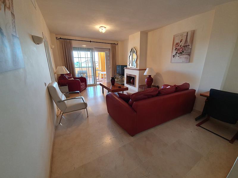 Apartamento de 3 dormitorios en alquiler en La Duquesa con vistas al mar - mibgroup.es