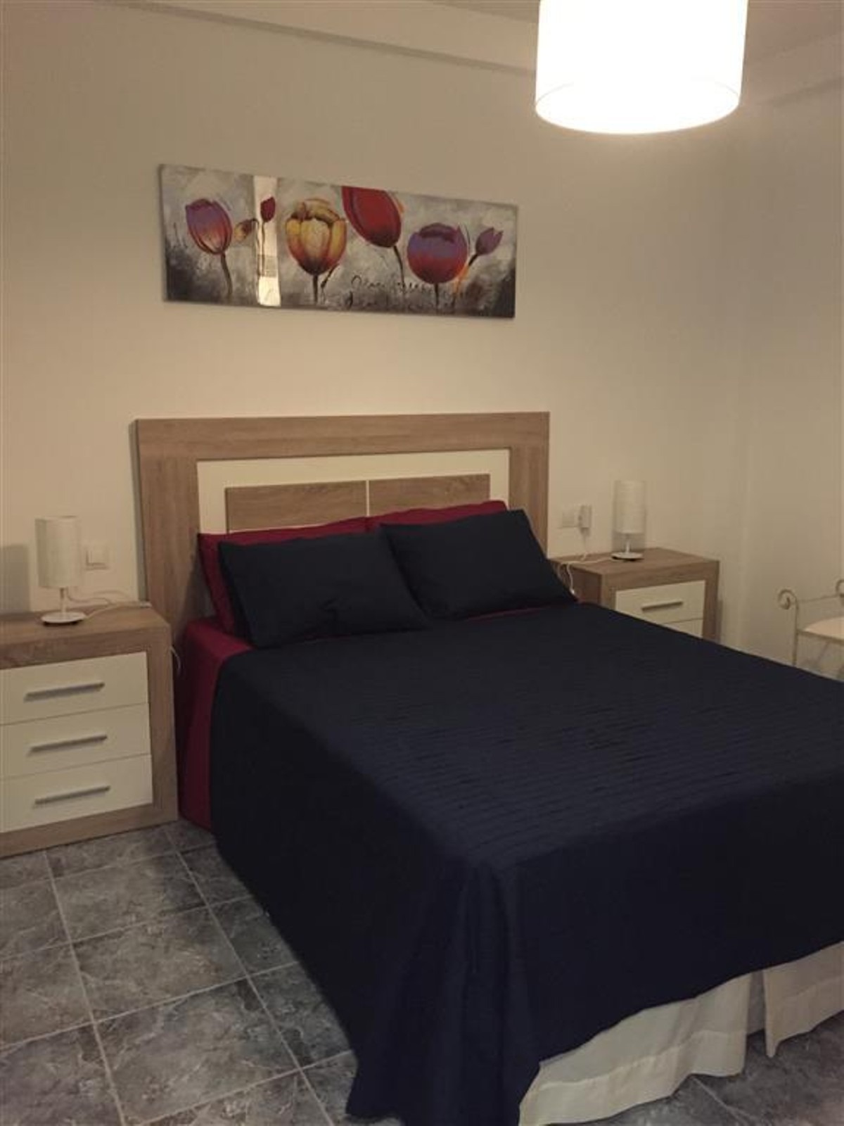 Apartamento de 1 dormitorio en alquiler en Estepona en primera línea de mar - mibgroup.es