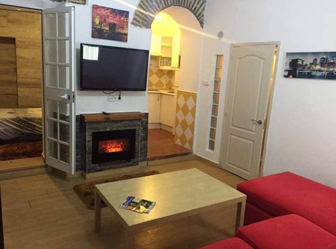 1 bedroom apartment for rent in Estepona city - thumb - mibgroup.es