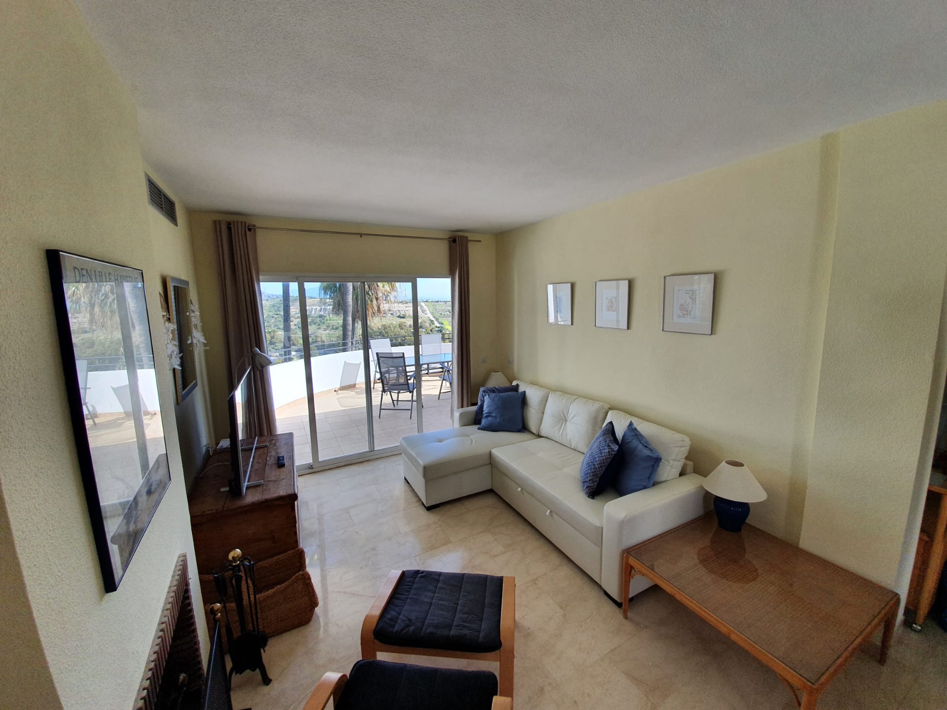 Apartamento con vistas al mar en Estepona Golf - thumb - mibgroup.es