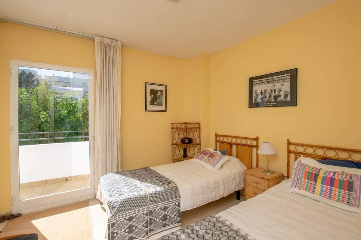 Квартира с видом на море в Эстепона Гольф - mibgroup.es