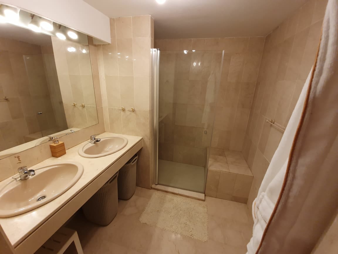 Квартира с видом на море в Эстепона Гольф - mibgroup.es