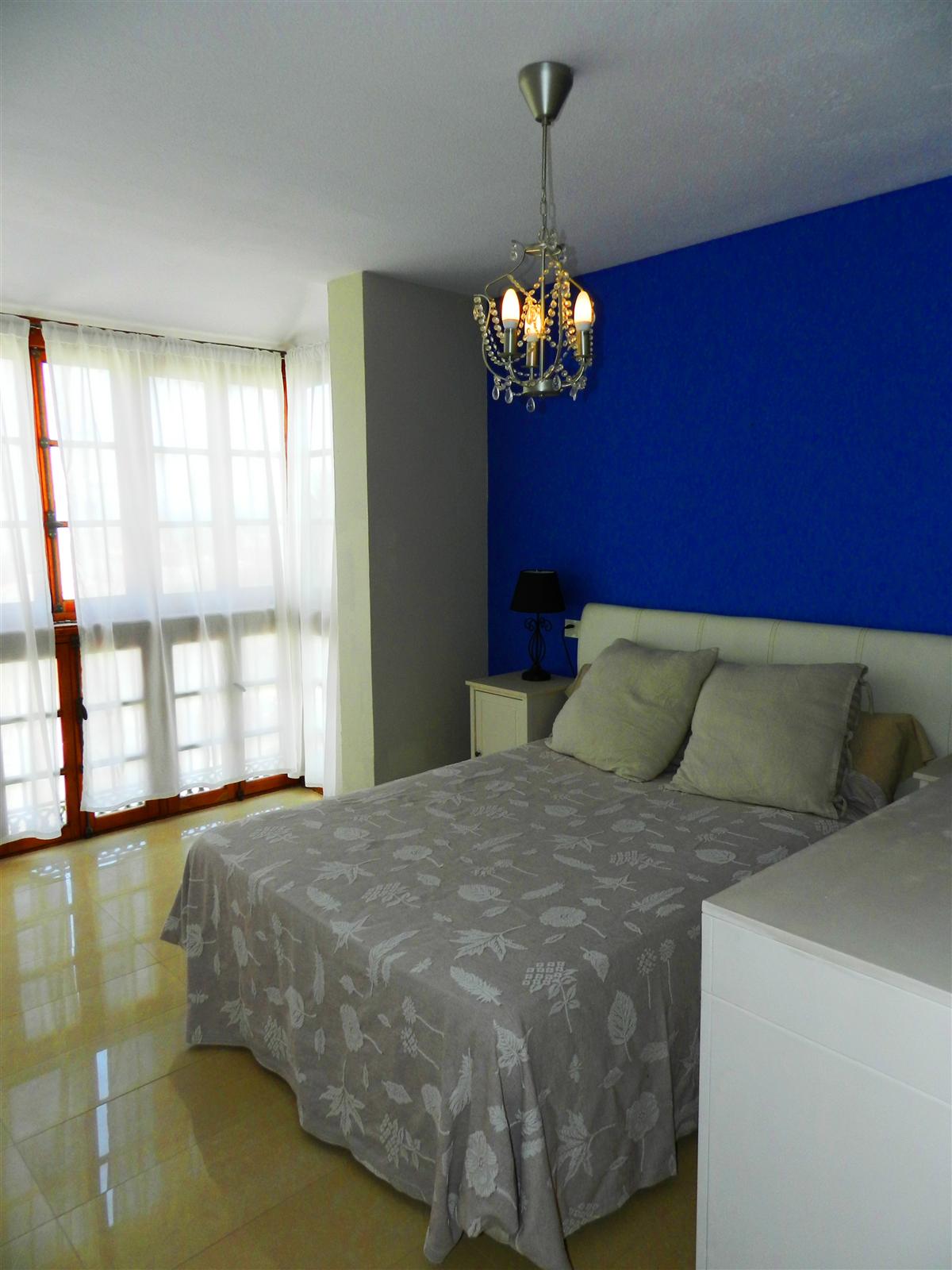 Magnifico Ático con vistas al mar en Puerto Duquesa - mibgroup.es