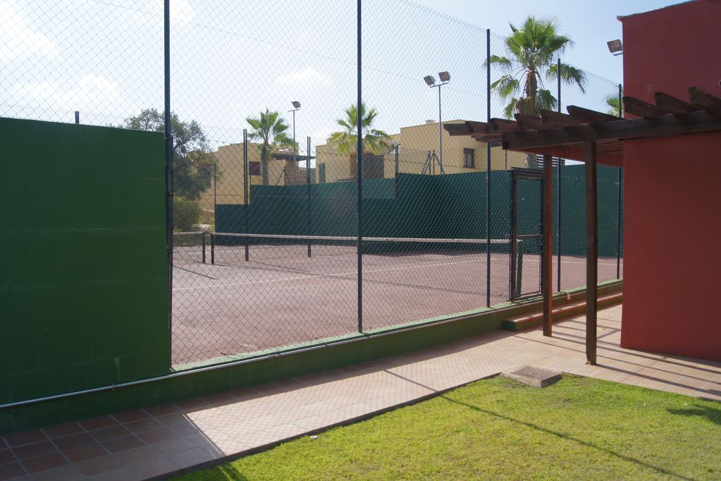 Se alquila piso de 2 habitaciones en Benahavis sin amueblar - mibgroup.es