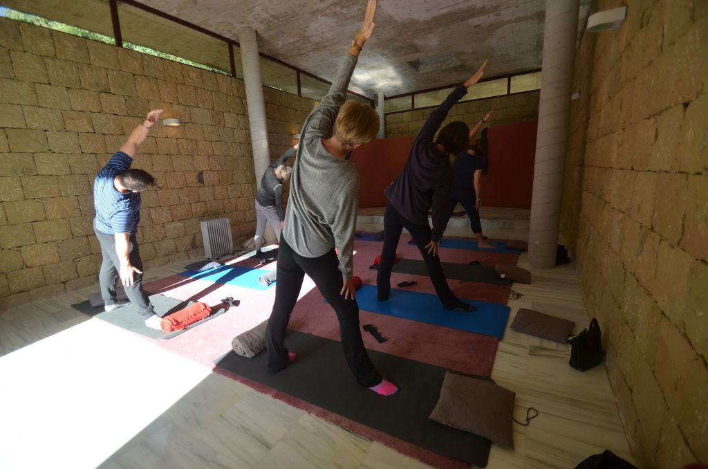 2 bedroom apartment for rent in Benahavis unfurnished - mibgroup.es