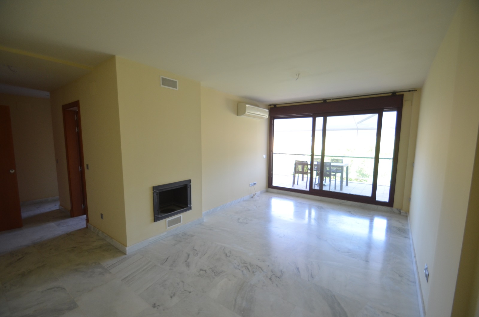 2 bedroom apartment for rent in Benahavis unfurnished - mibgroup.es