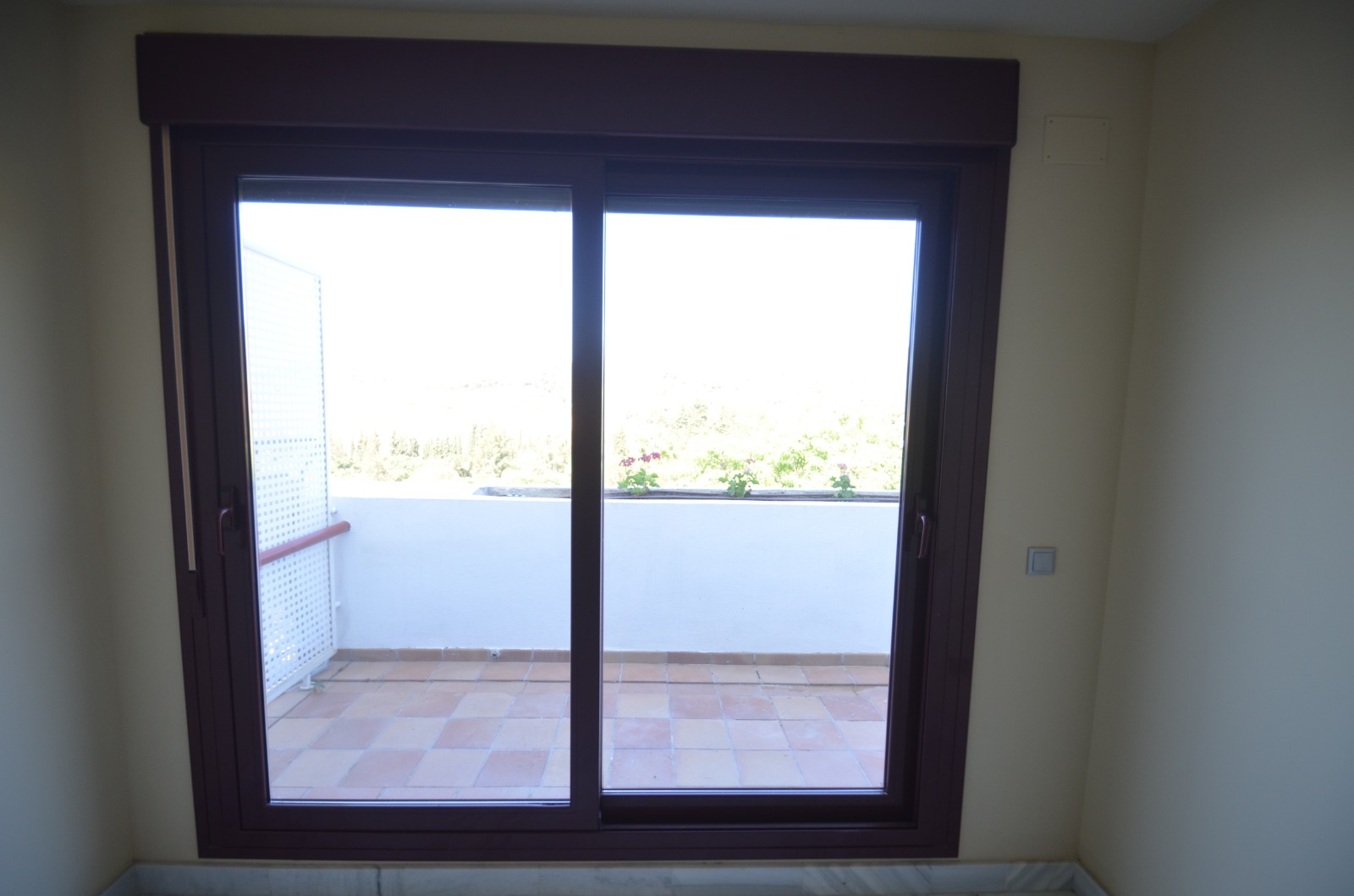 2 bedroom apartment for rent in Benahavis unfurnished - mibgroup.es