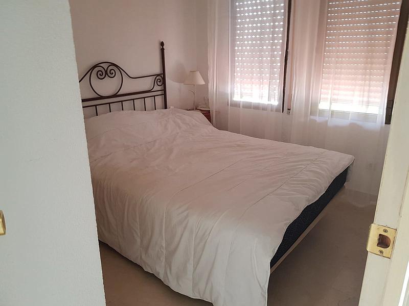 Apartamento de 1 dormitorio en alquiler en La Duquesa con vistas al mar - mibgroup.es