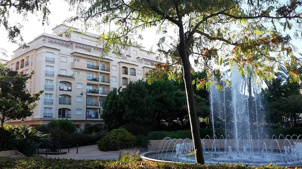 Cozy 1-Bedroom Apartment in the Heart of Estepona — Perfect by the Sea - mibgroup.es