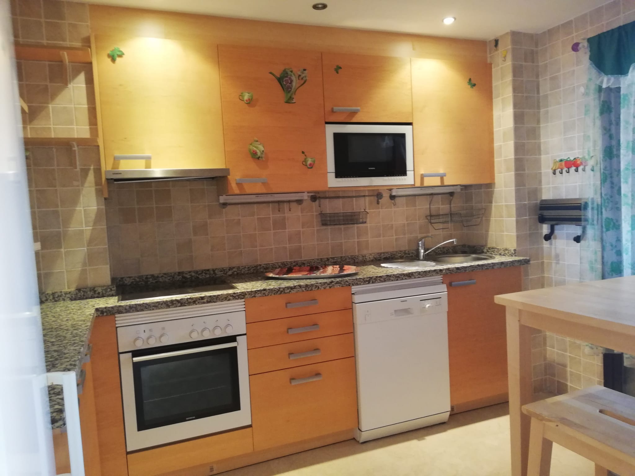 2 спальная квартира в аренду в Эстепоне 200 метров от пляжа - mibgroup.es