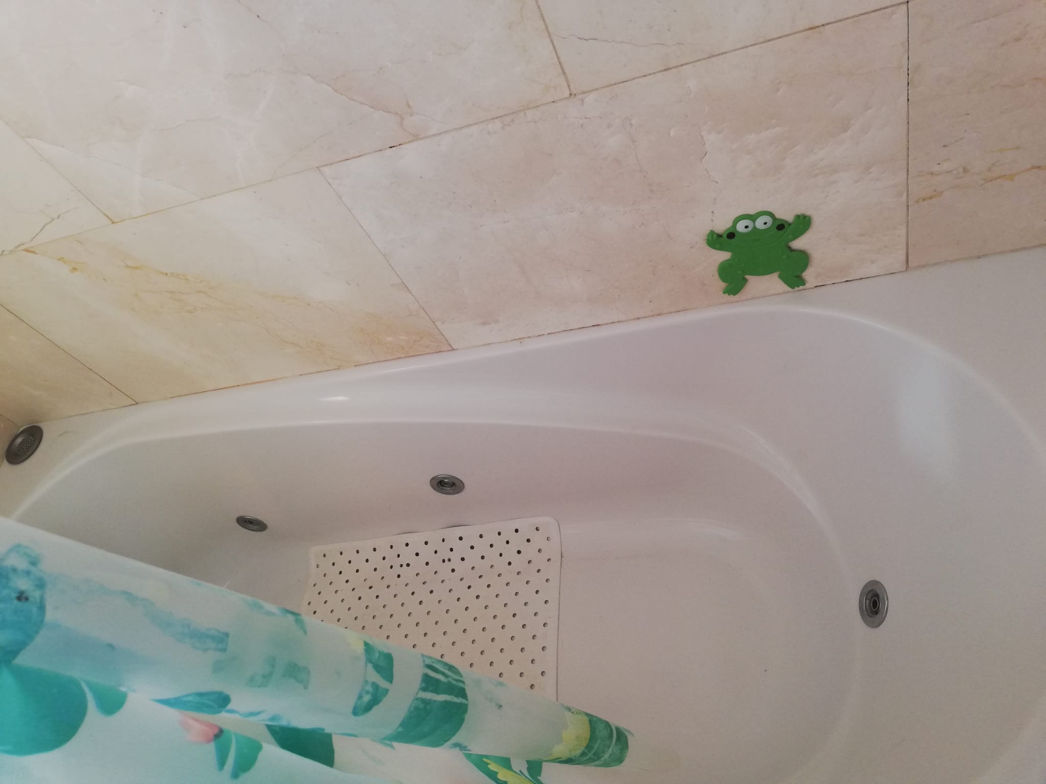 2 спальная квартира в аренду в Эстепоне 200 метров от пляжа - mibgroup.es