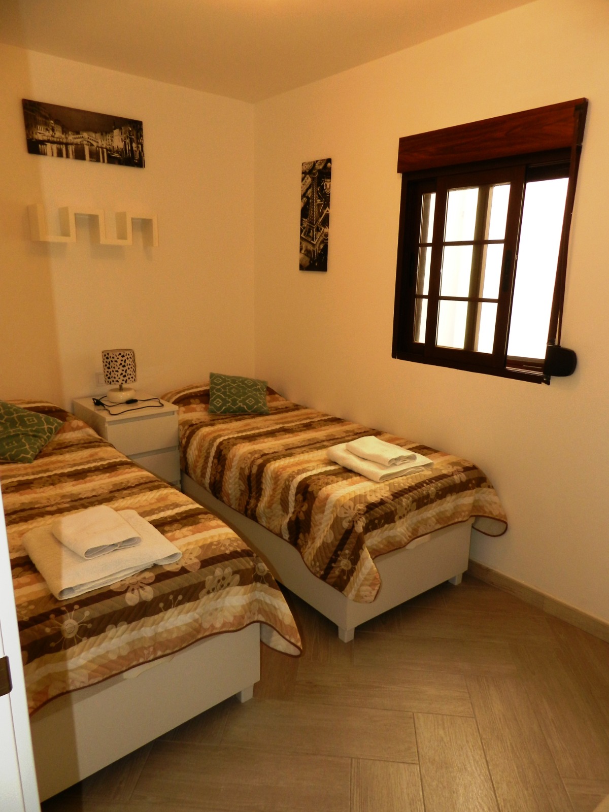Apartamento de 2 dormitorios en alquiler en Marina Duquesa - mibgroup.es