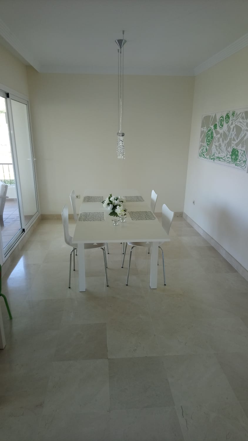 2 спальная квартира в аренду рядом с парком Сельво в Эстепоне - mibgroup.es