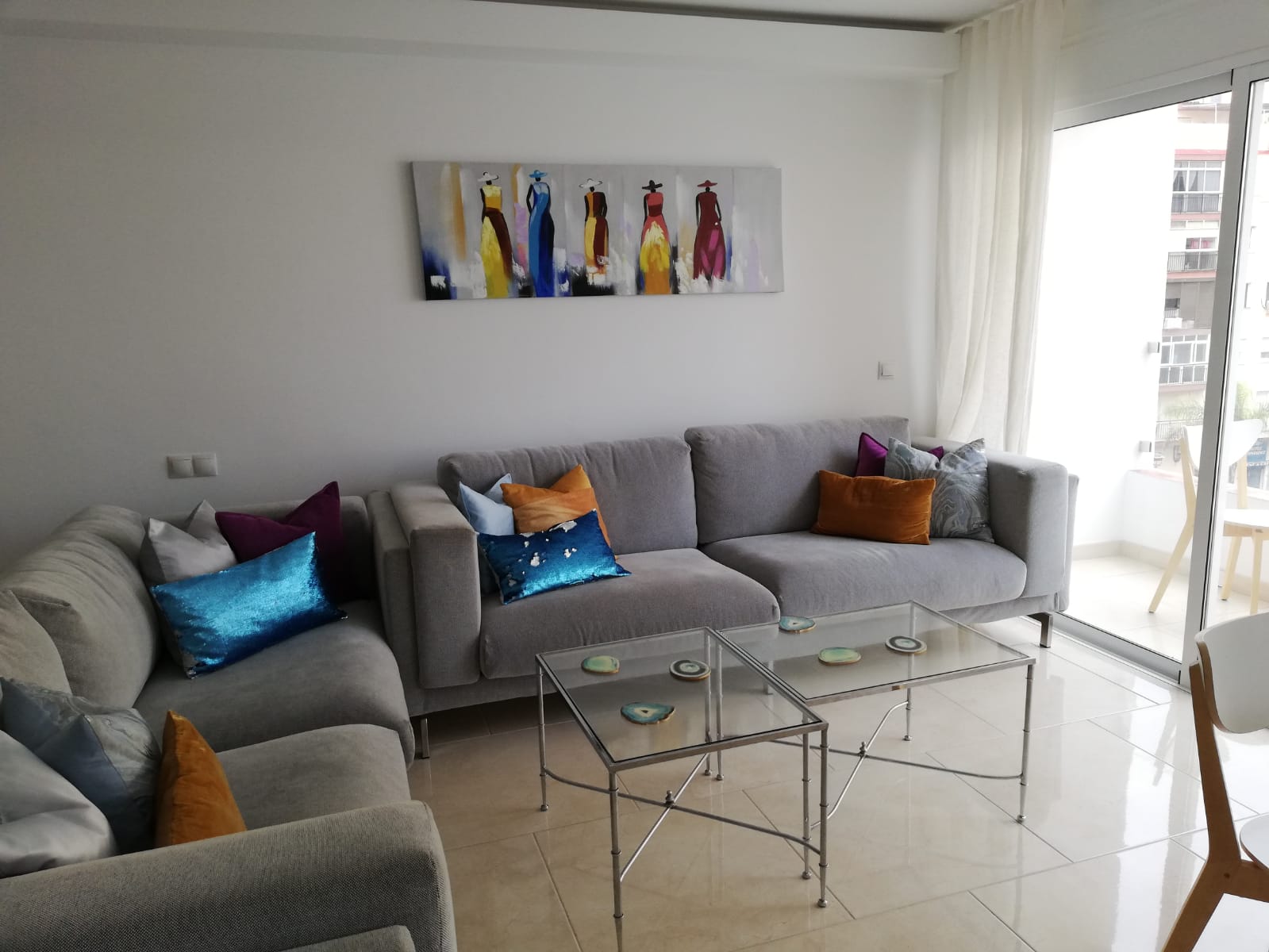Apartamento de 2 dormitorios en alquiler en Estepona cerca de la playa - thumb - mibgroup.es