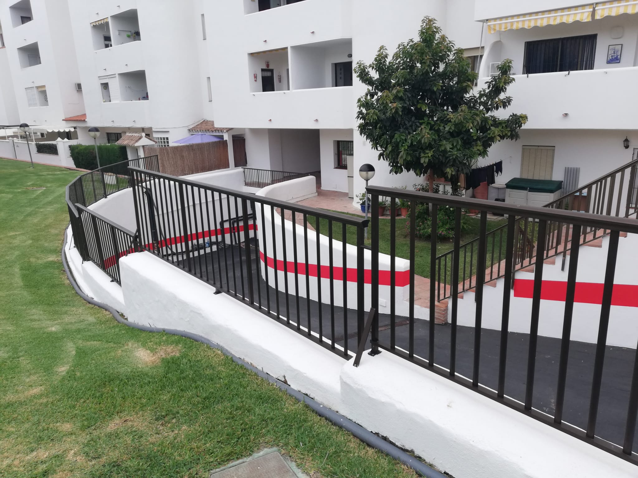 1 bedroom apartment for rent in Estepona first line to the sea - mibgroup.es