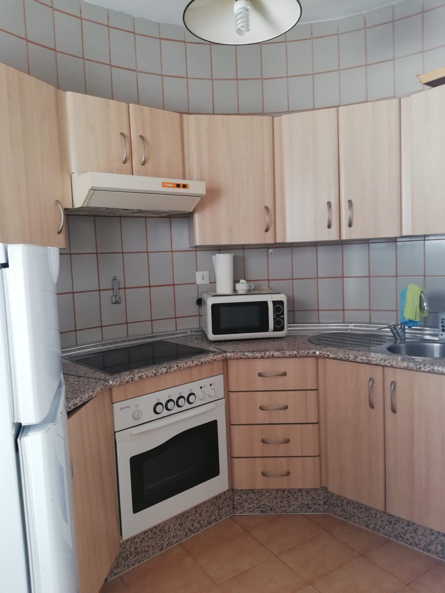 1 спальная квартира в аренду в Эстепоне первая линия моря - mibgroup.es