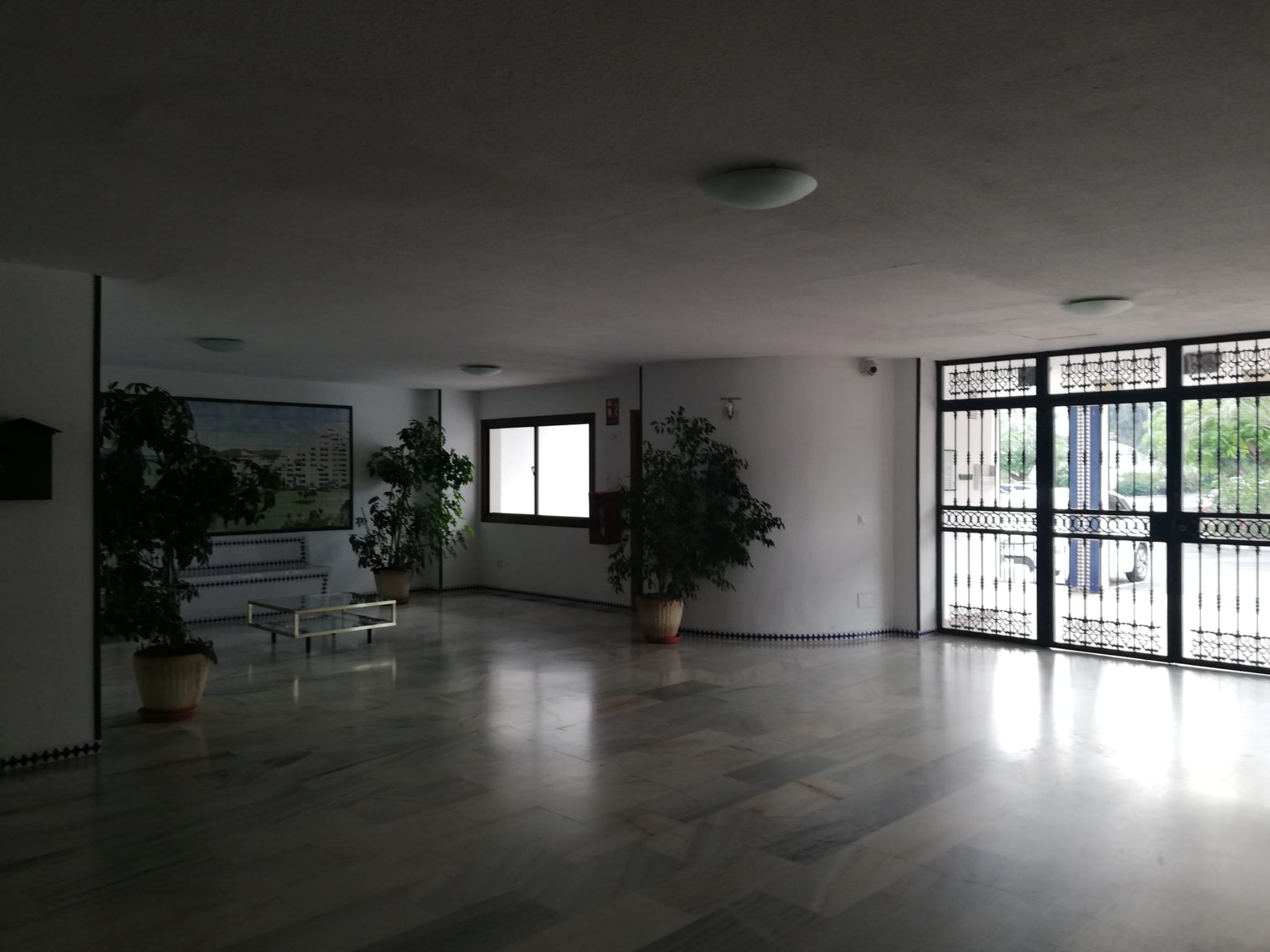 1 спальная квартира в аренду в Эстепоне первая линия моря - mibgroup.es