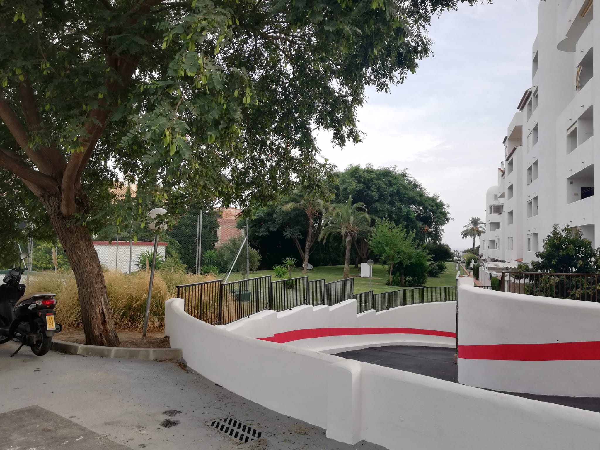 1 спальная квартира в аренду в Эстепоне первая линия моря - mibgroup.es