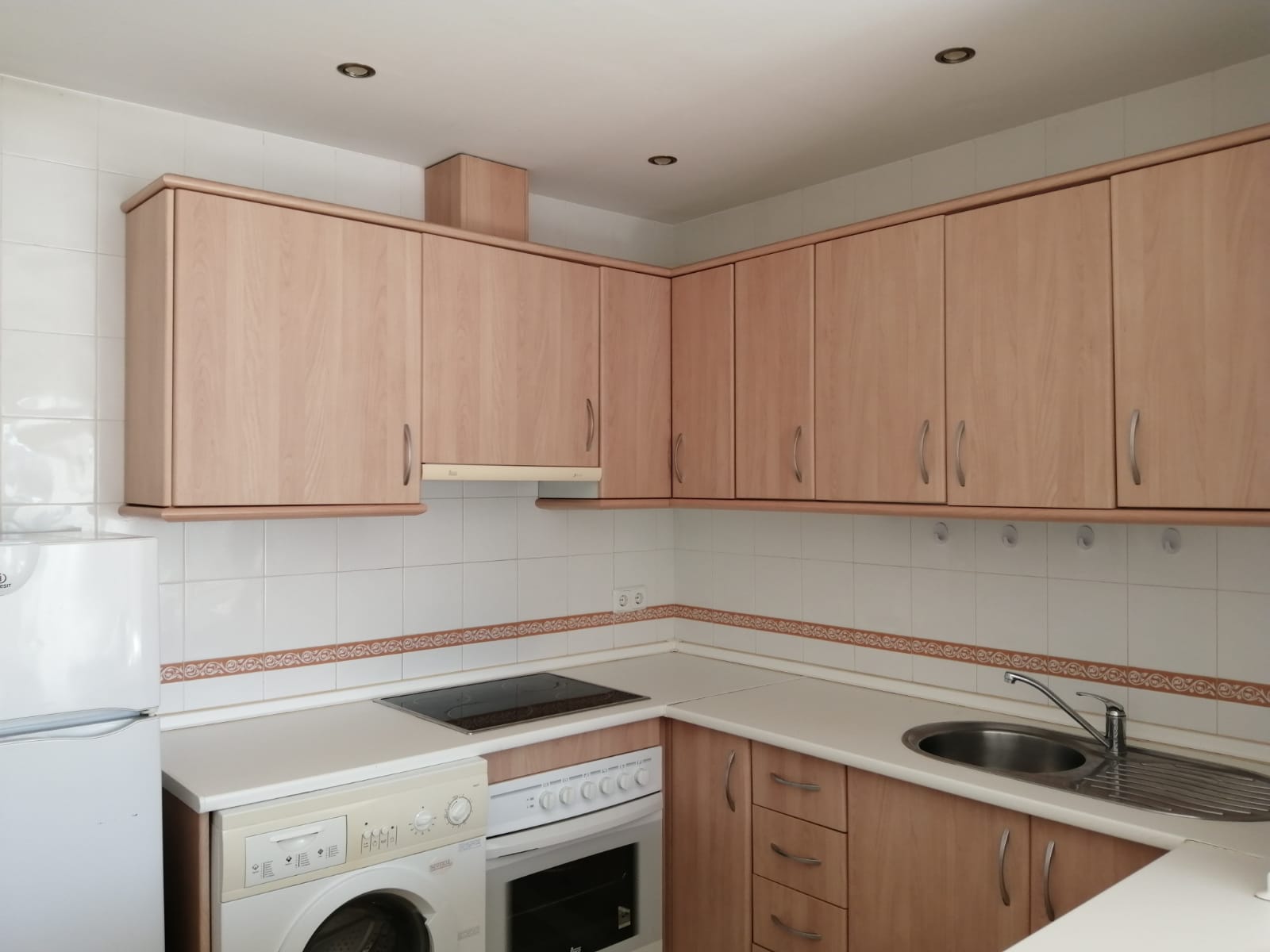 1 спальная квартира в аренду рядом с портом Эстепоны - mibgroup.es