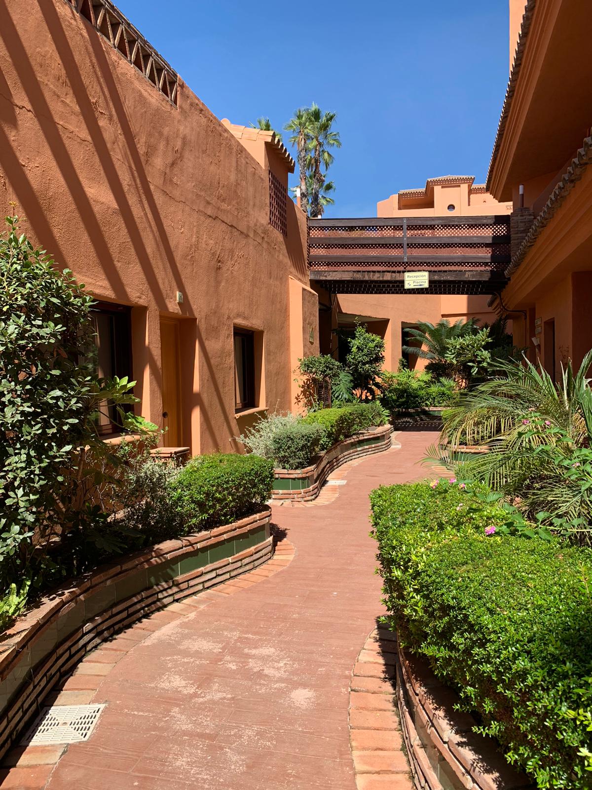 Se alquila apartamento de 1 dormitorio en El Paraiso - mibgroup.es