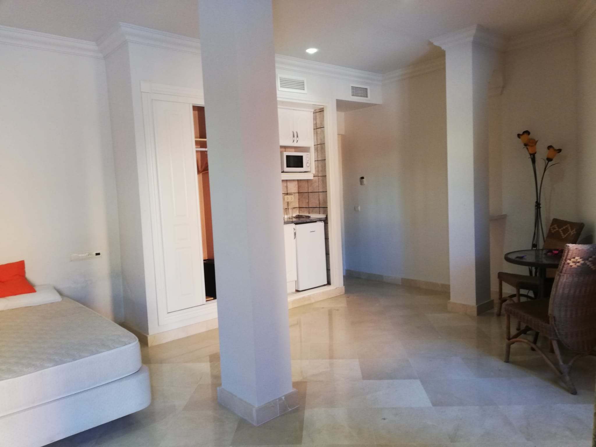 Estudio en alquiler en El Paraiso cerca de la playa - mibgroup.es