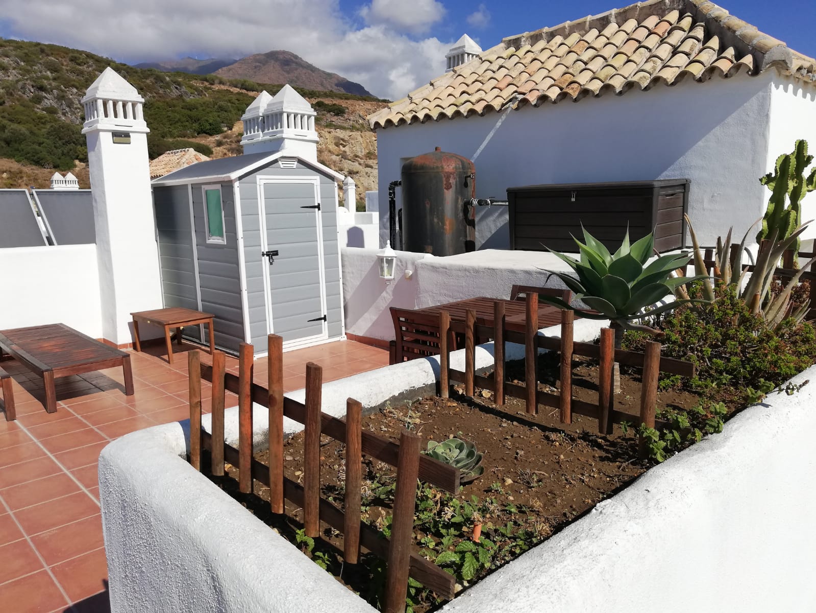 Ático de 2 dormitorios en Valle Romano frente al campo de golf en alquiler - mibgroup.es