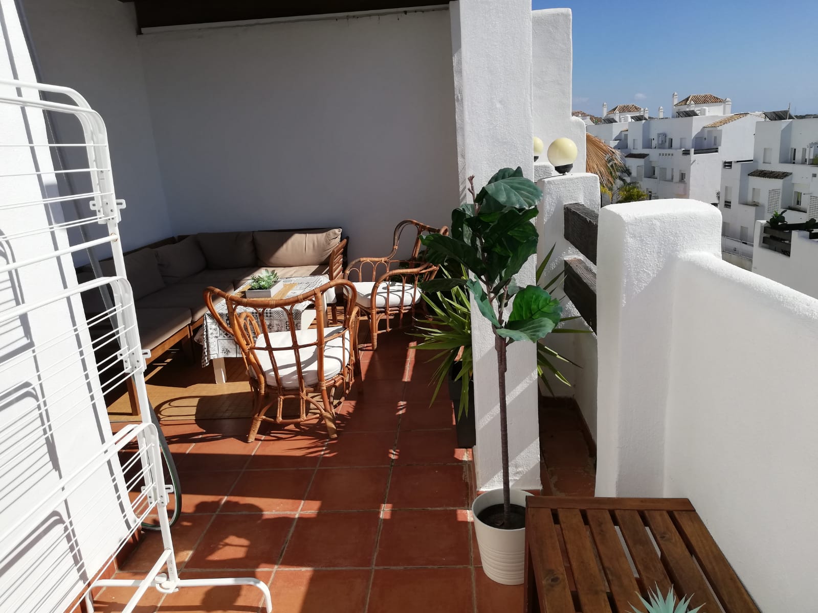 Ático de 2 dormitorios en Valle Romano frente al campo de golf en alquiler - mibgroup.es