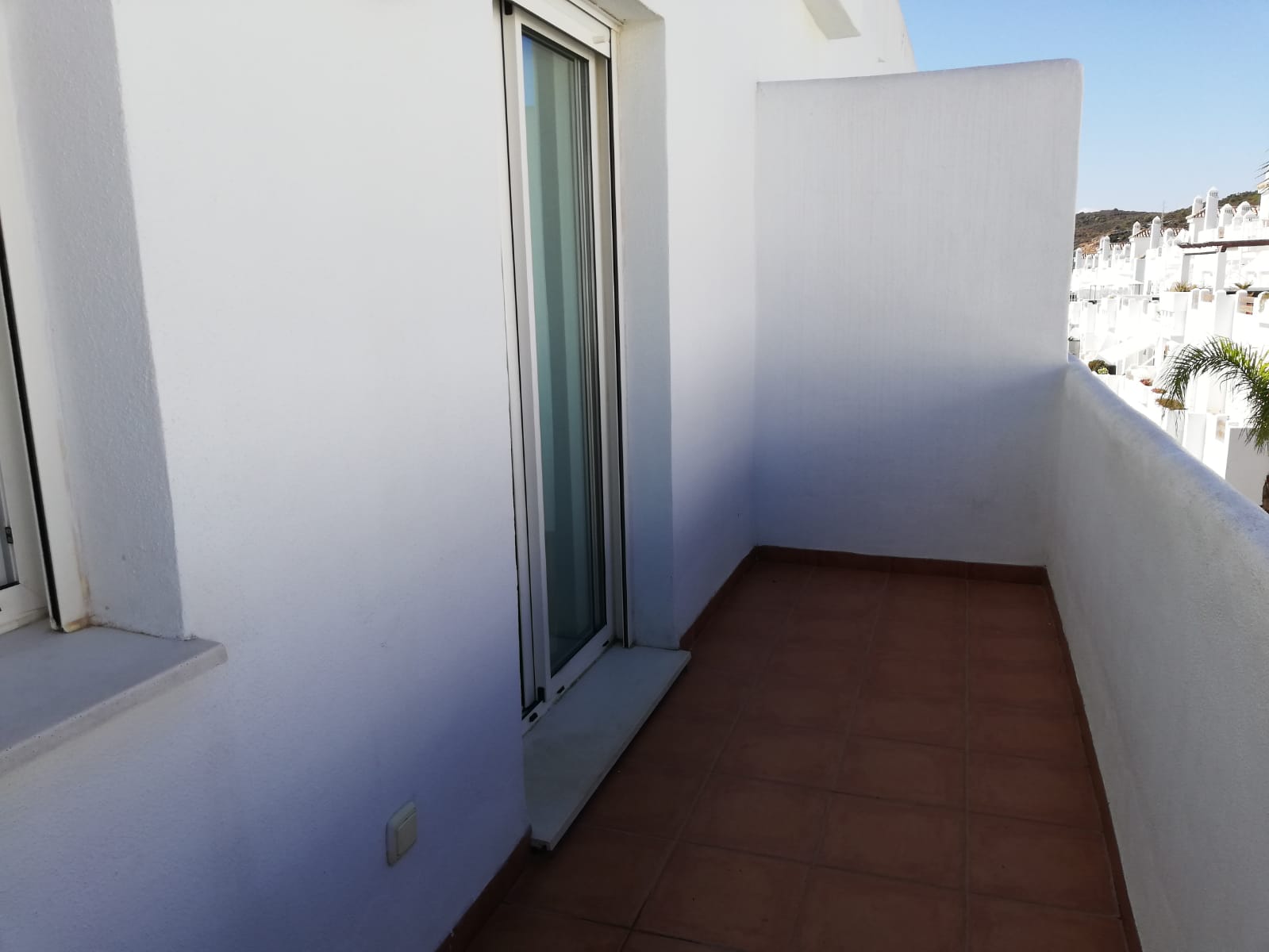 Ático de 2 dormitorios en Valle Romano frente al campo de golf en alquiler - mibgroup.es