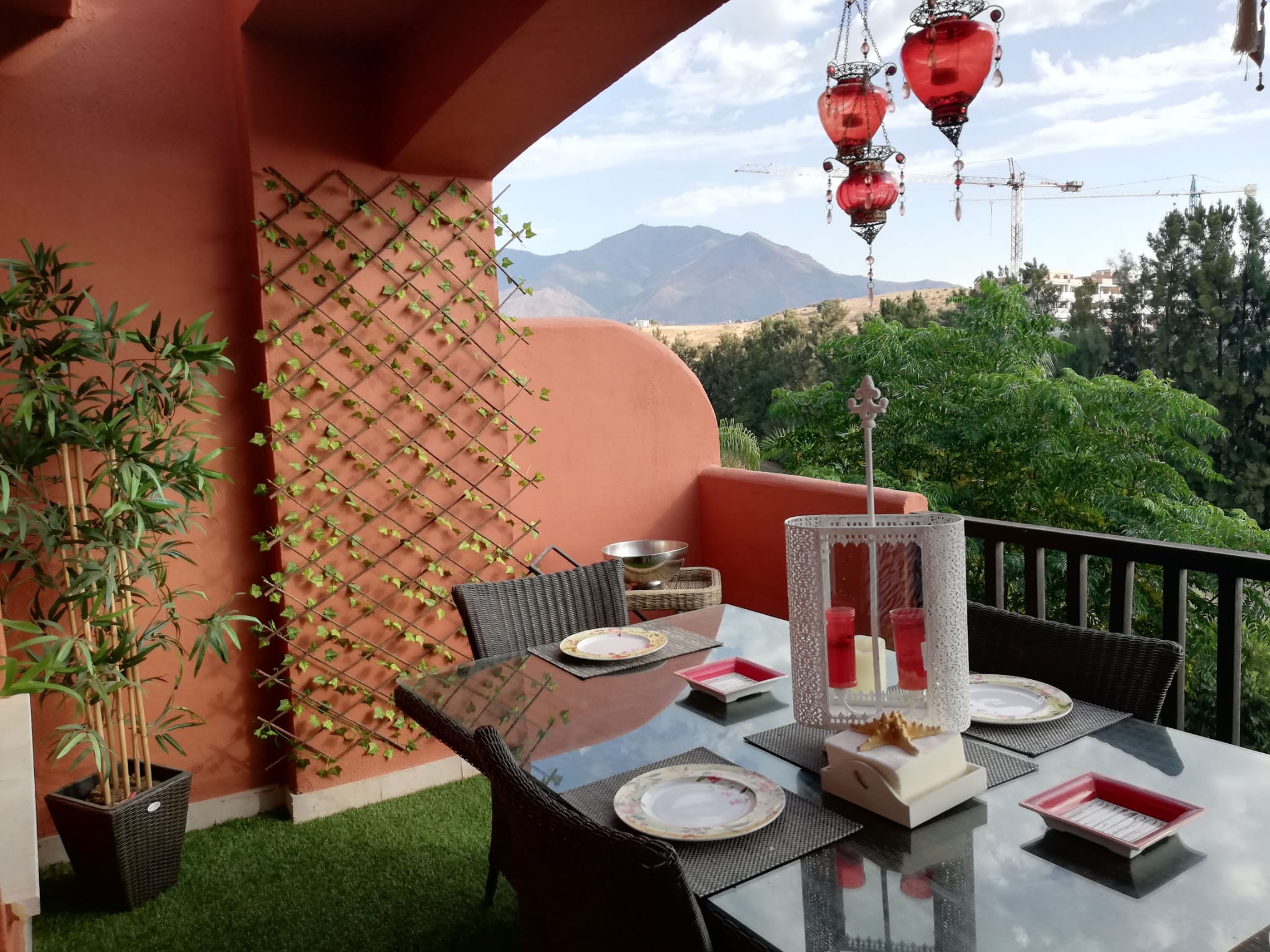 Adosado de 3 dormitorios en alquiler en Estepona Albayt Resort - mibgroup.es