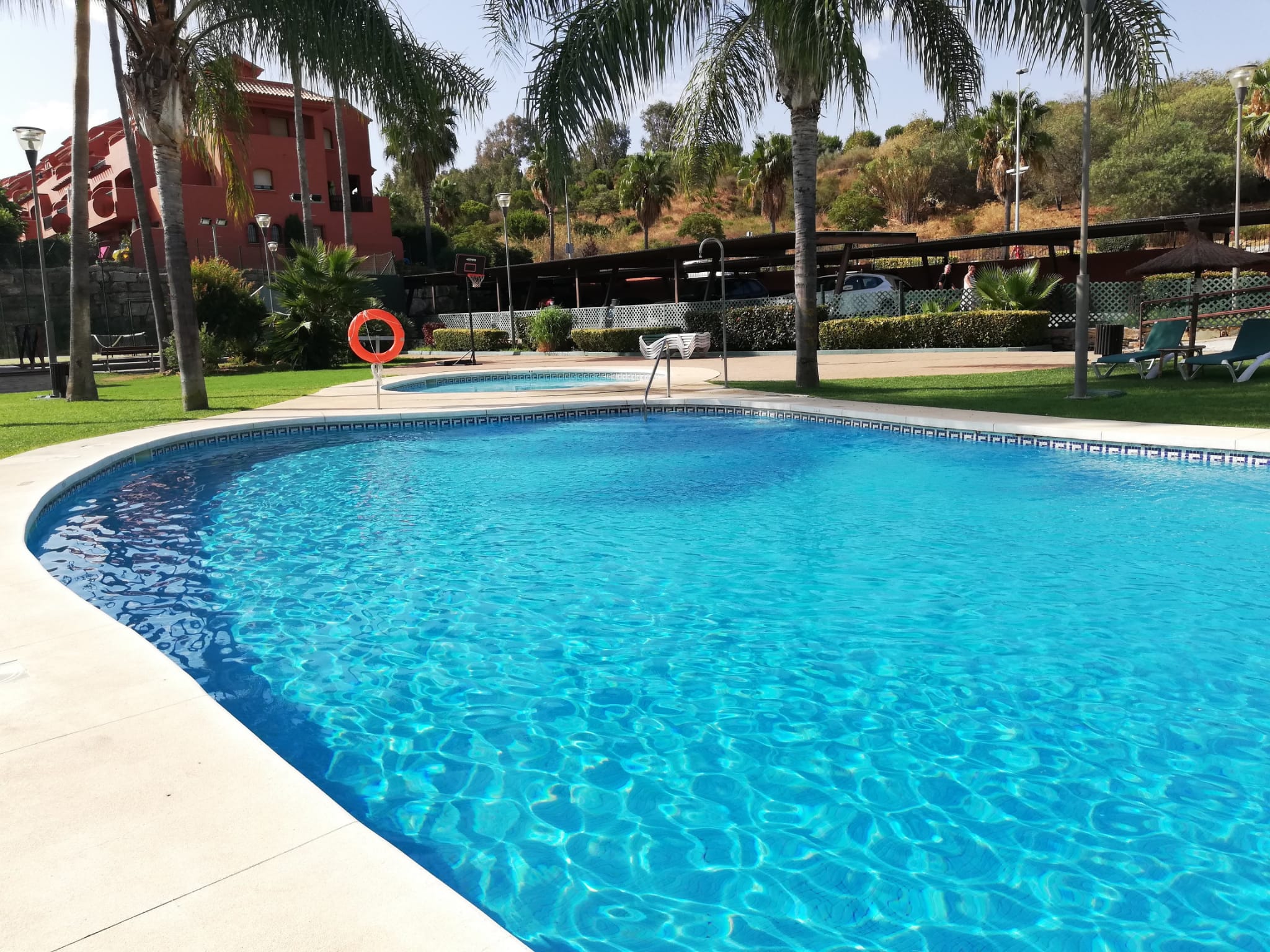 Adosado de 3 dormitorios en alquiler en Estepona Albayt Resort - mibgroup.es