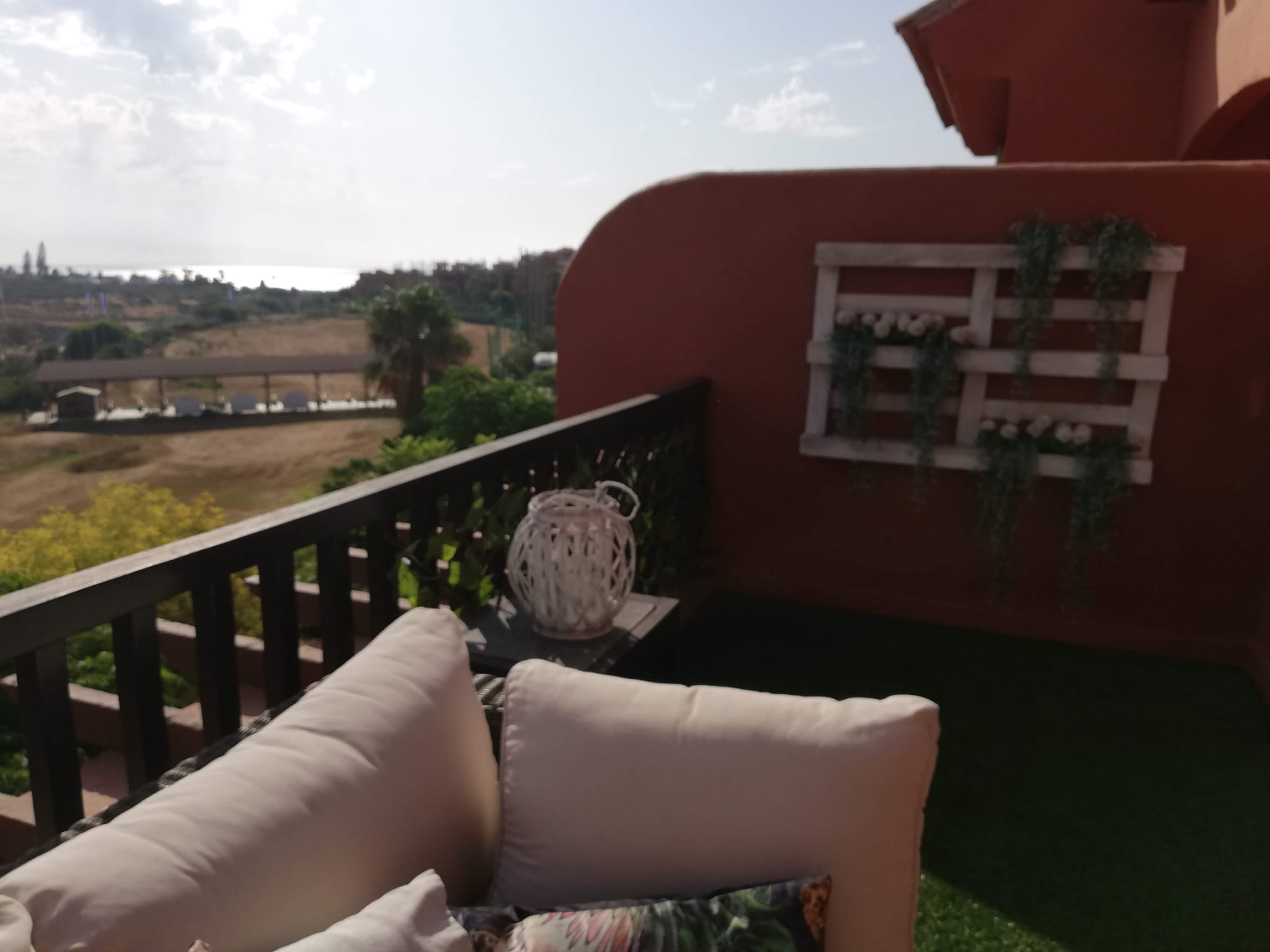 Adosado de 3 dormitorios en alquiler en Estepona Albayt Resort - mibgroup.es