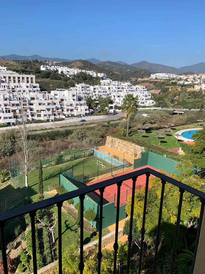 Fantastic 3 bedroom penthouse for rent in Selwo - mibgroup.es
