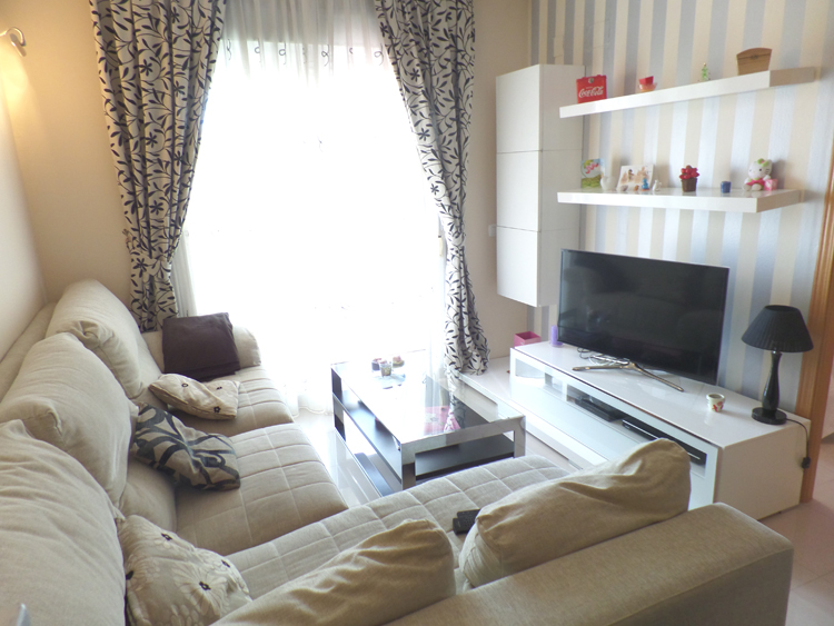 Apartment for rent in Avenida Puerta del Mar, Puerto - Plaza de Toros, Estepona - mibgroup.es