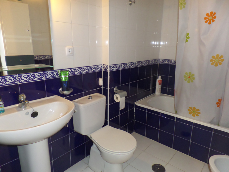 Apartment for rent in Avenida Puerta del Mar, Puerto - Plaza de Toros, Estepona - mibgroup.es