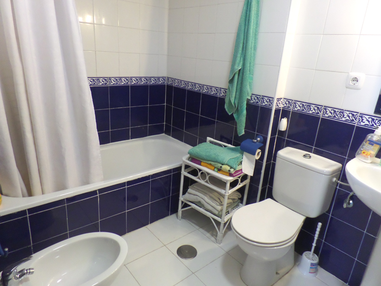 Apartment for rent in Avenida Puerta del Mar, Puerto - Plaza de Toros, Estepona - mibgroup.es