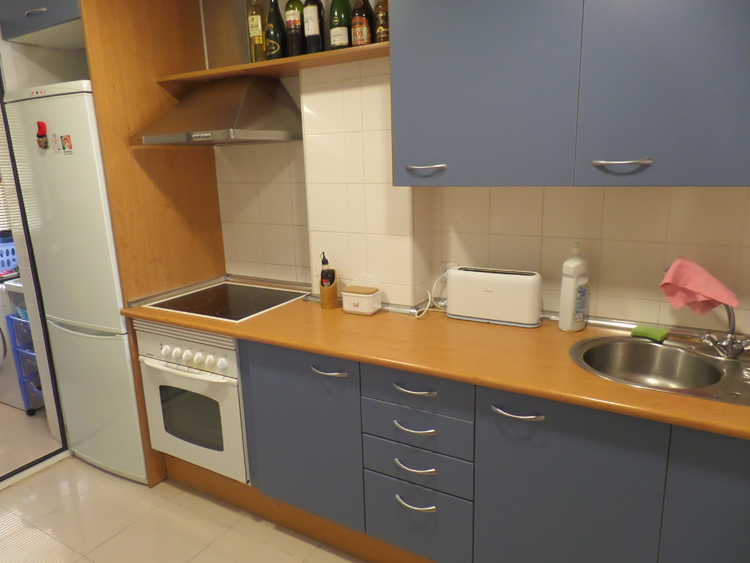 Apartment for rent in Avenida Puerta del Mar, Puerto - Plaza de Toros, Estepona - mibgroup.es