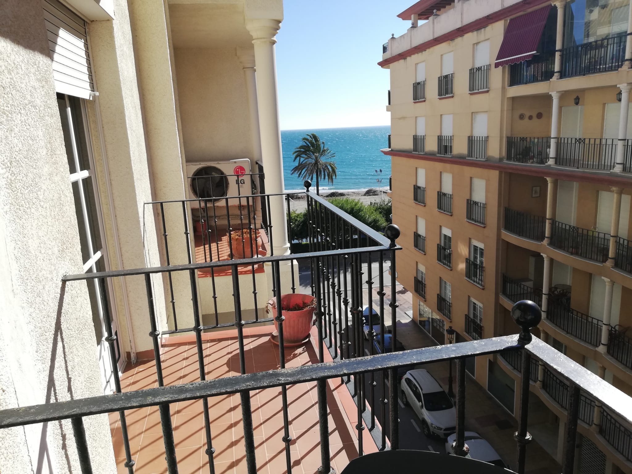 Сдается 2-х комнатная квартира на авенида Испания Эстепона - mibgroup.es