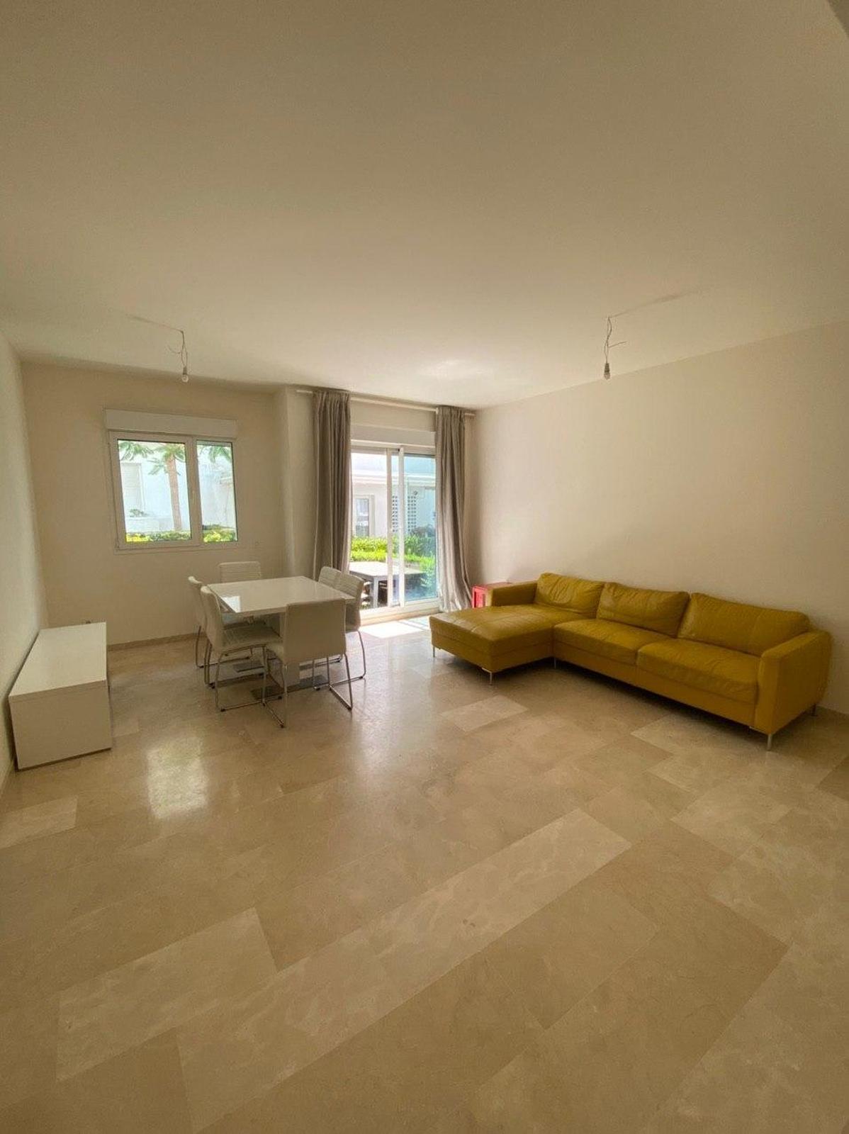 Apartamento de tres dormitorios en alquiler en Valle Romano golf, Estepona - thumb - mibgroup.es