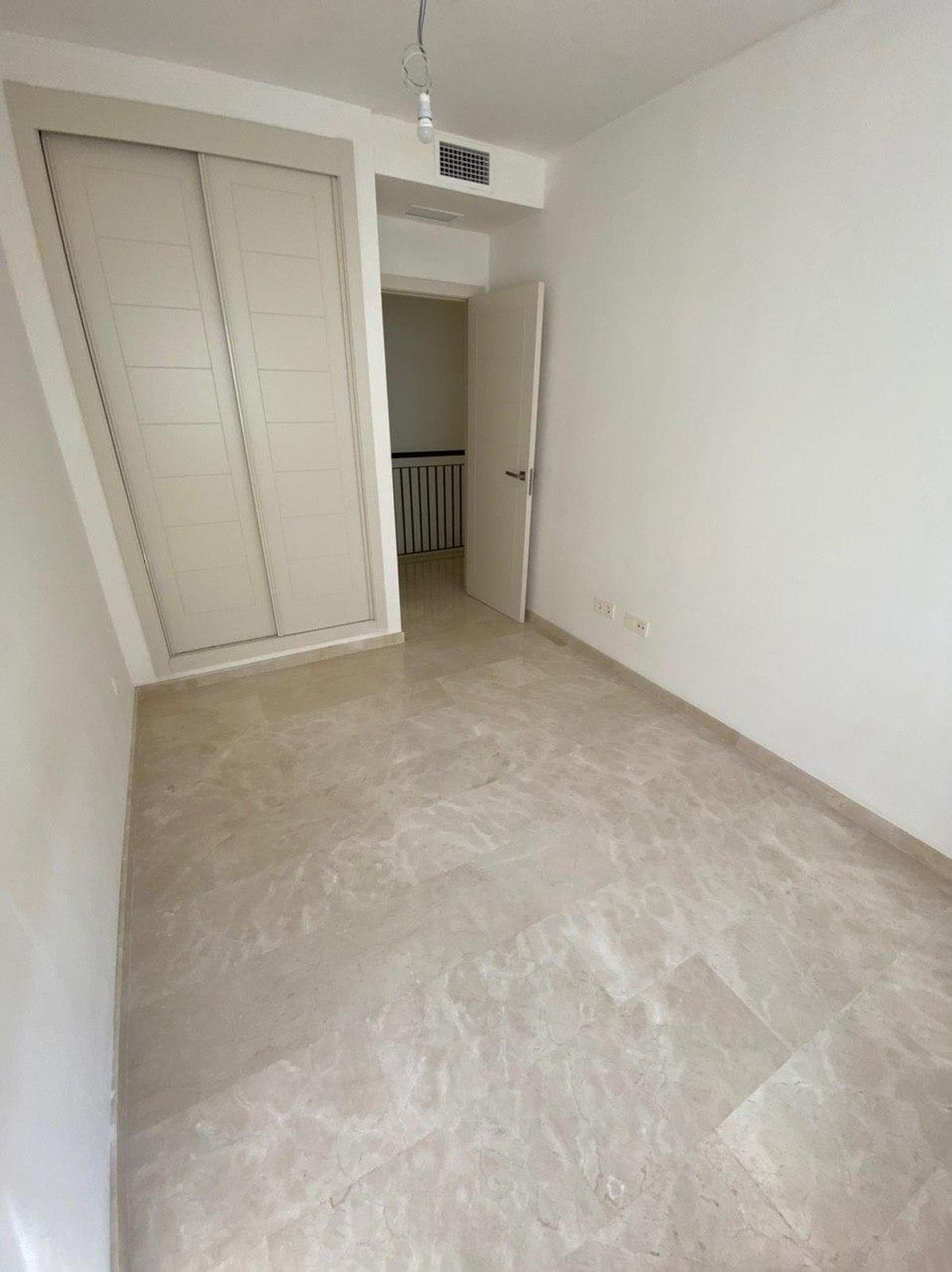 Просторный дуплекс в Valle Romano на гольф-поле Эстепоны - mibgroup.es