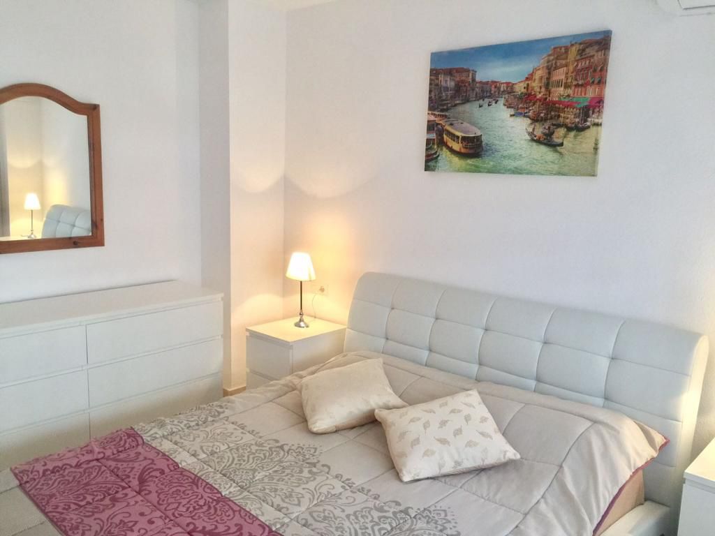 2 спальная квартира в порту Эстепоны в аренду рядом с пляжем - mibgroup.es