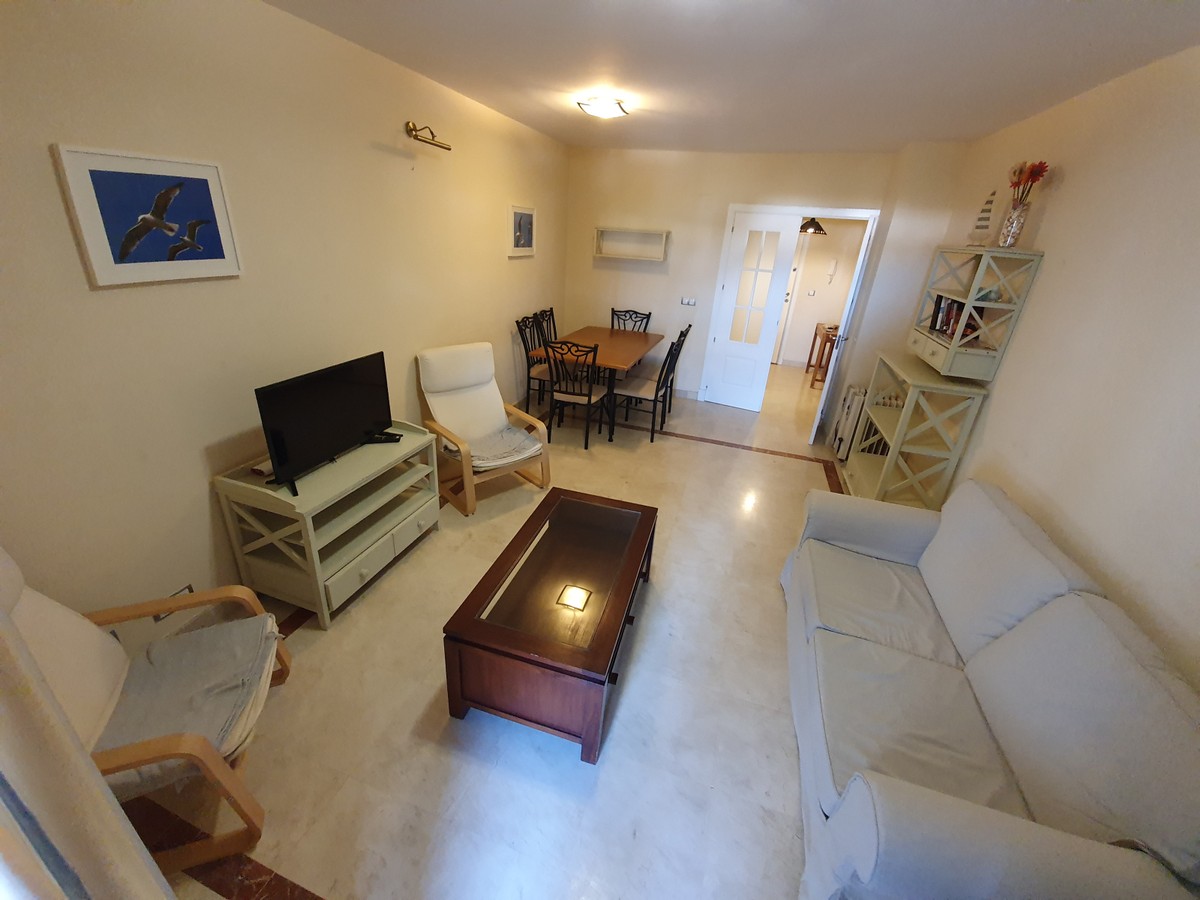 2 bedroom apartment for rent in San Luis de Sabinillas on the first line - mibgroup.es